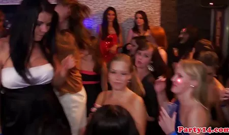 En la entrevista, y muchos hombres mujeres peludas calientes