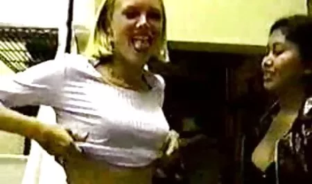 Chico se folla a su novia chicas calientes en fiestas