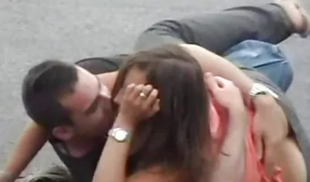 Dos personas, destruyendo señoras peludas calientes el Clon