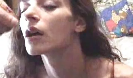 Ahora señoritas muy calientes a relajarse después del examen