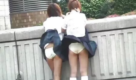Me dejó coger en colegialas calientes desnudas el culo