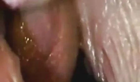 Alina masturbándose en casa mujeres bien calientes