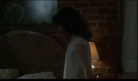 Hermana puede chicas calientes eyaculando en su habitación.