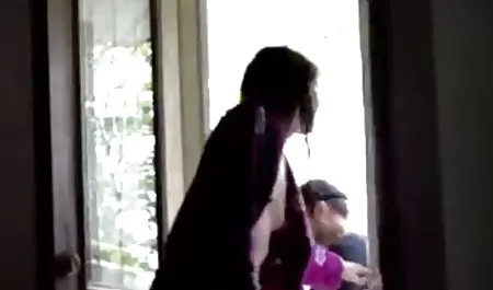 Que habló con el hermano de su hermana divorcio, maduras culonas y calientes a su amiga a tener sexo con él.