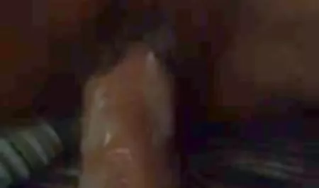 Modelo de Instagram después de la filmación bellas mujeres hot de la imagen dada en el editor