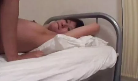 Sé cómo chupar, pero chicas calientes lesbianas sé cuán profundo es