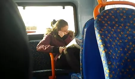 Experiencia de mujer madura ardiente besos, coño, chica de 18 años por primera vez