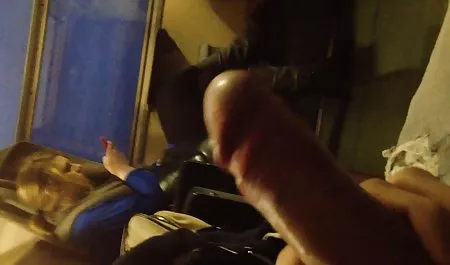 Chicas rusas en la unidad en el maduras muy hot río
