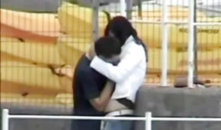 Demasiado duro que el niño se sonrojó sexo caliente entre hombre y mujer