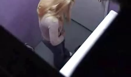 Maduro, limpio, ruso, maduras calientes en bragas y de la red